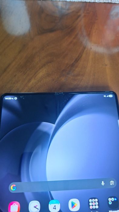 Galaxy Z Fold 5 256GB + 2 кейса