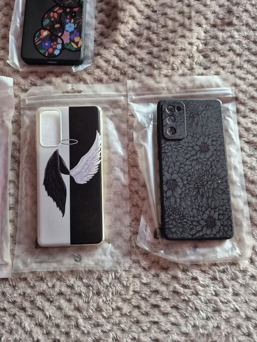 Продавам калъфи за Samsung Galaxy S20 FE