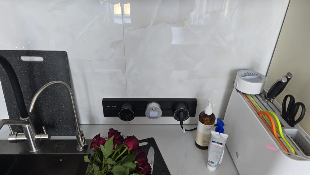 Трековая розетка