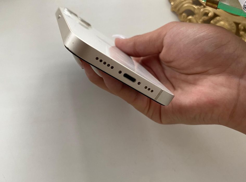 iPhone 13 без ремонта