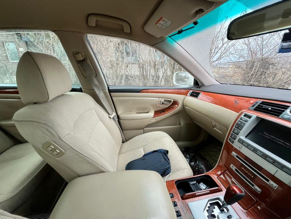 Продам Toyota Majesta crown