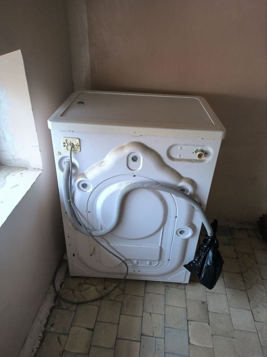 Срочно продаётся стиральная машинка