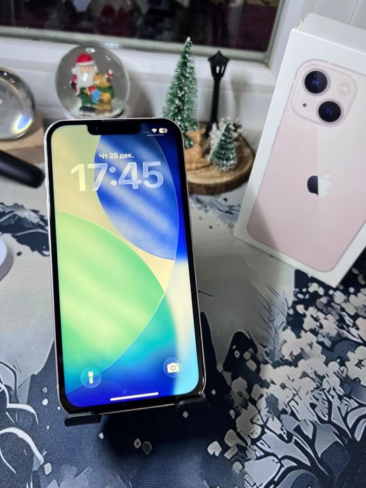 Продам Айфон 13.