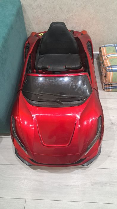 Продам детскую машинку