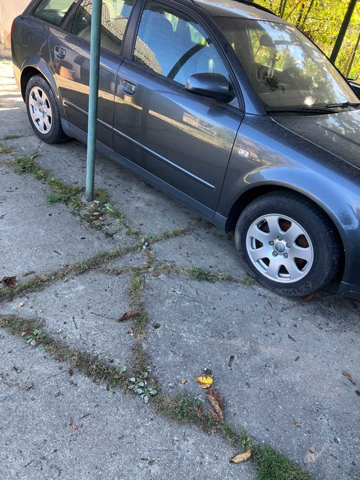 Vând Audi A4 Fabricație 2005