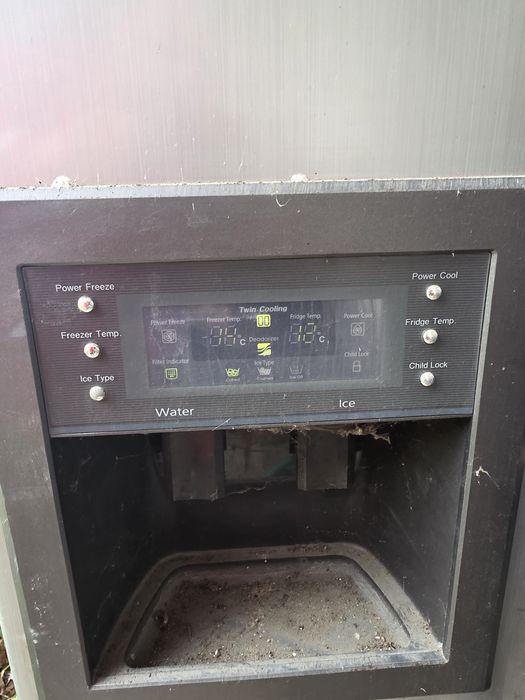 Хладилник с фризер Самсунг ЦЕНА ДО НЕДЕЛЯ