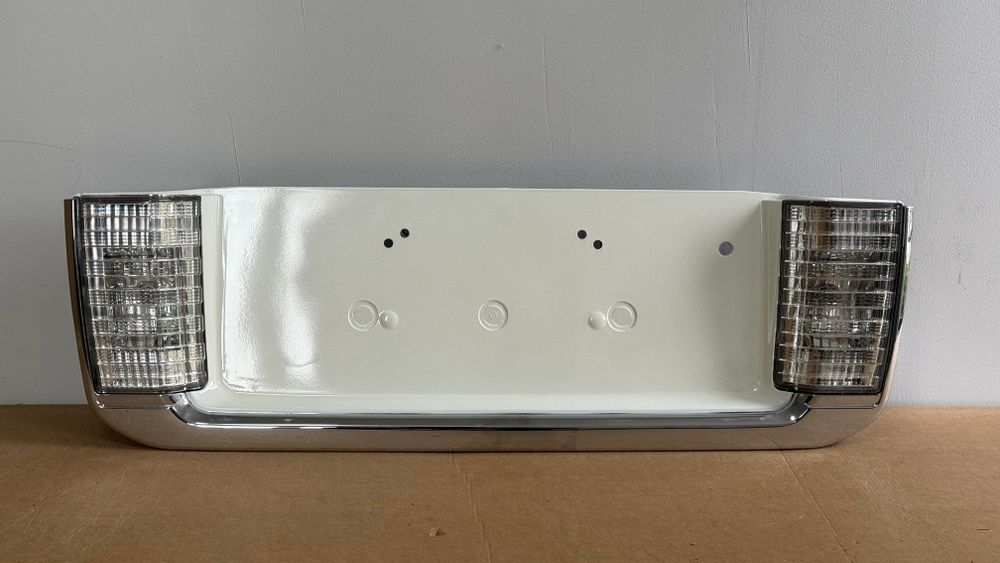 Подномерник Lexus LX 470