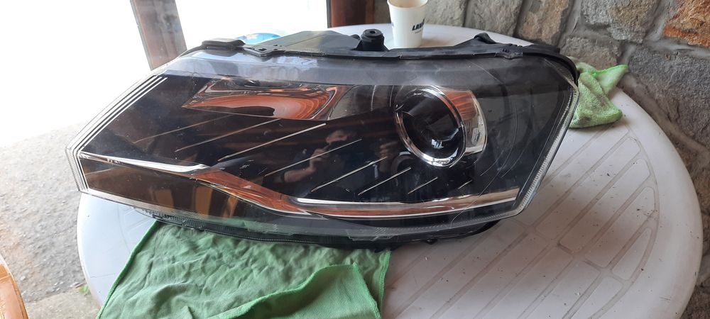 Фар ляв шкода рапид 2017г ксенон.