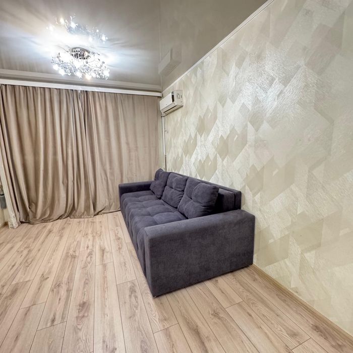 Диван в хорошем состояний