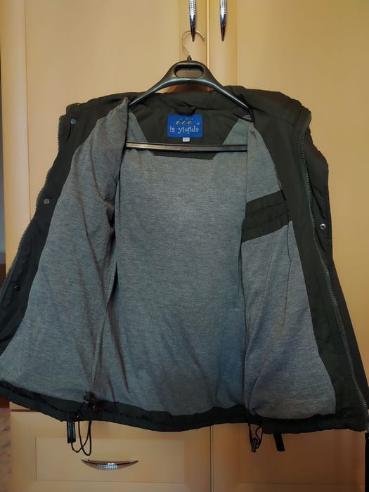 Куртка весна-осень.