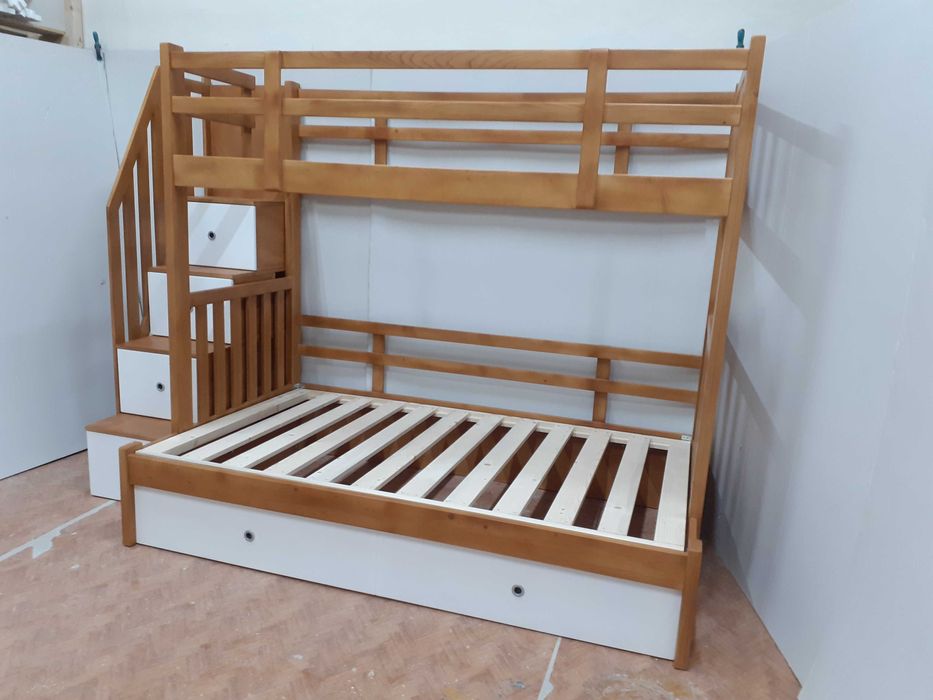 TRANSPORT GRATUIT.Pat etajat din lemn masiv cod 3516