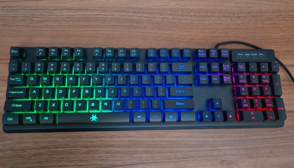 Tastatură MYRIA cu leduri