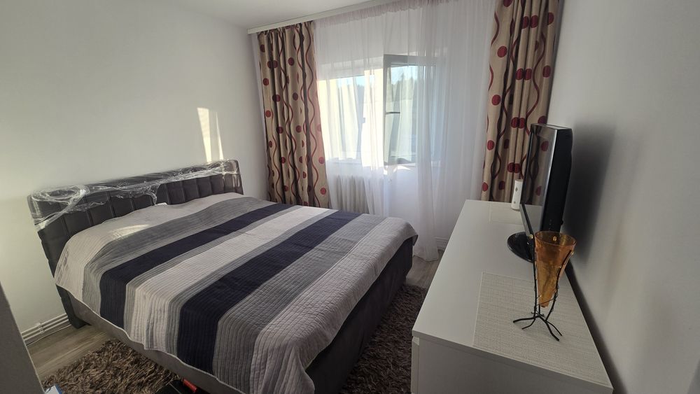 Inchiriez apartament cu 2 camere decomandat  Oxigen