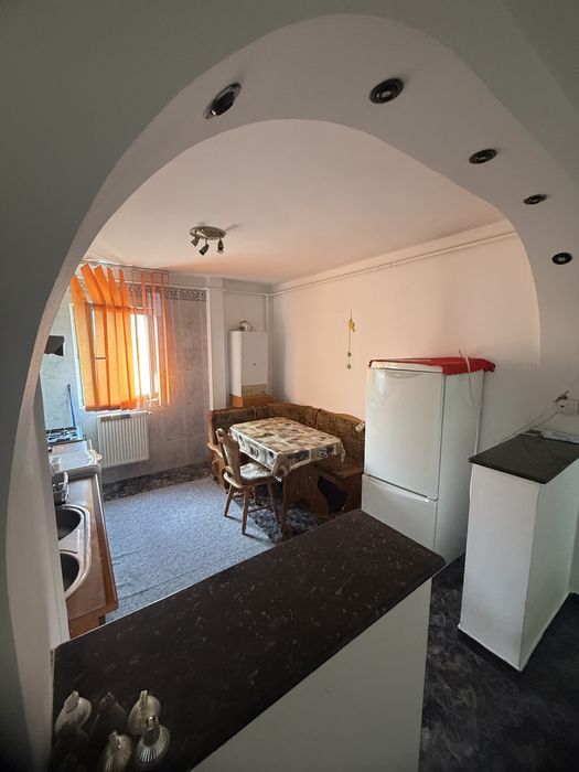 Inchiriez apartament 2 camere ultracentral