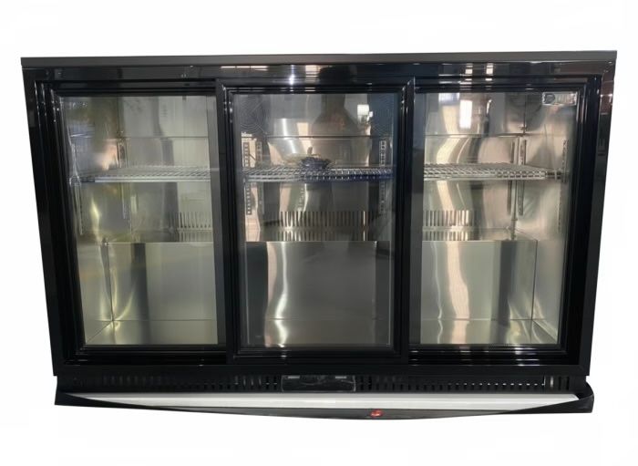 Vitrina frigorifica minibar 3 usi glisante, 330L, LED, racire ventilata