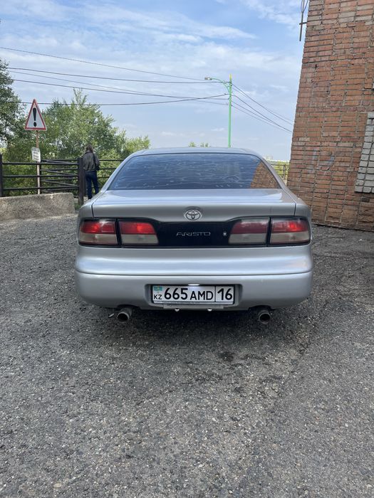Продам Toyota aristo