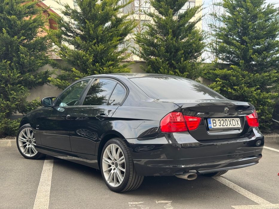 Bmw E90  320 Facelift -xDrive - 177cp /istoric service