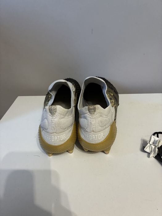 Vand adidas predator