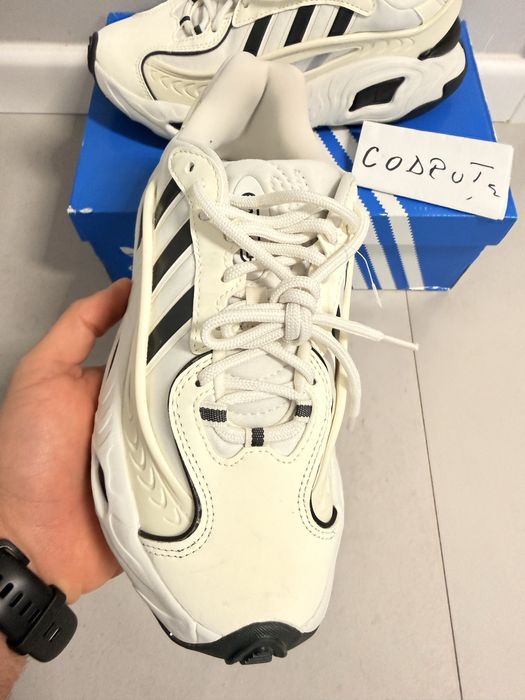 Adidas Oznova White Black