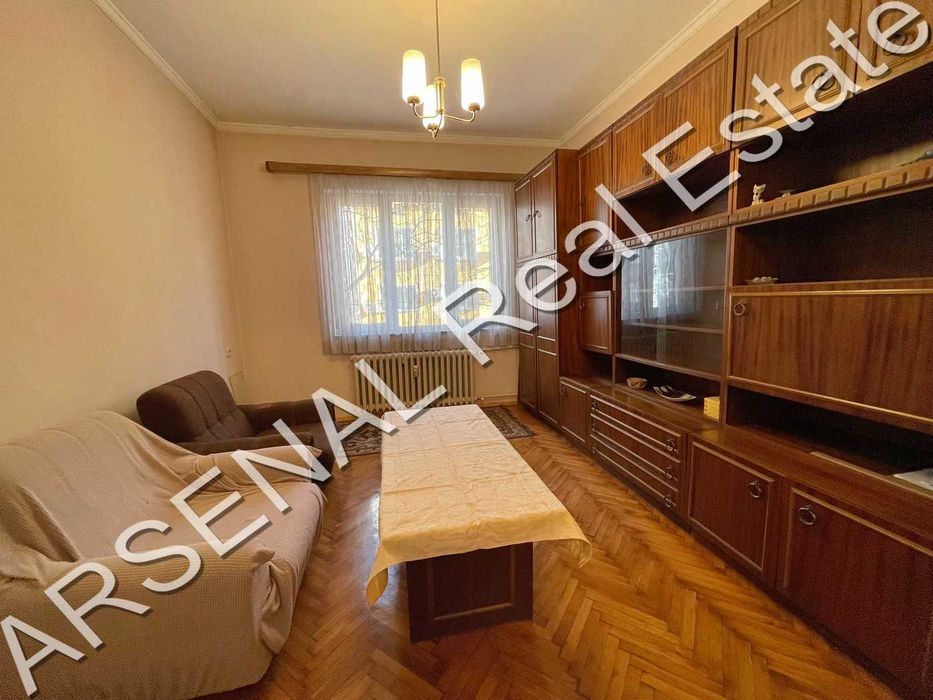 Дава се под наем Тристаен апартамент в София, Център - 95 кв.м за 450 € - Снимка #3