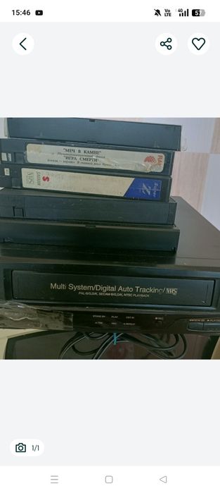 Видеомагнитофон с кассетами