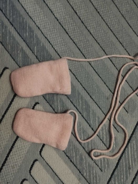 Перчатки , варежки на 1-3 года