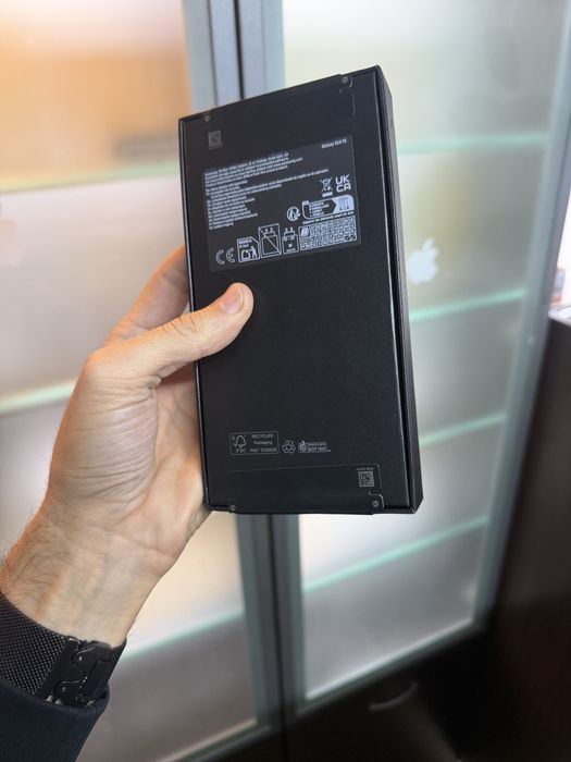 Vand Samsung S24 Fe Nou(Sigilat)