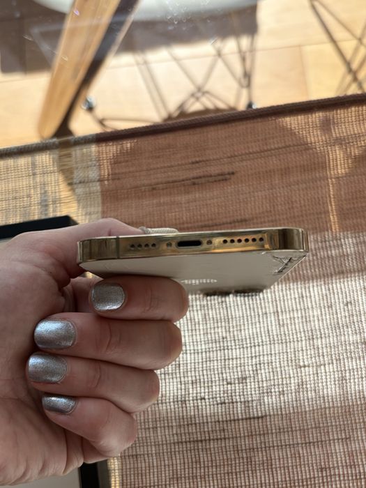 Iphone 13 Pro max златен
