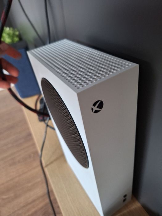 Продам xbox series s