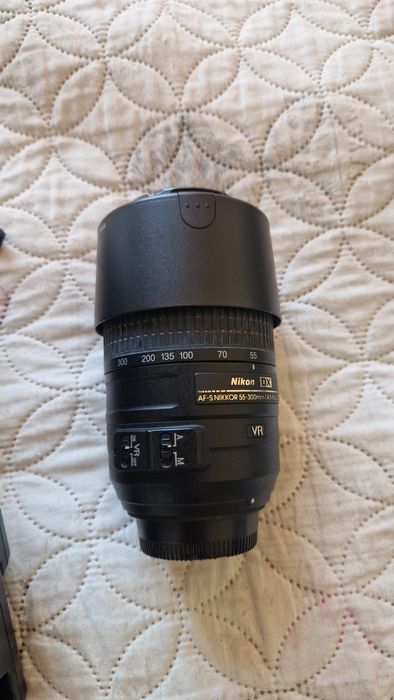 Продавам Nikon D5100 с 2 обектива