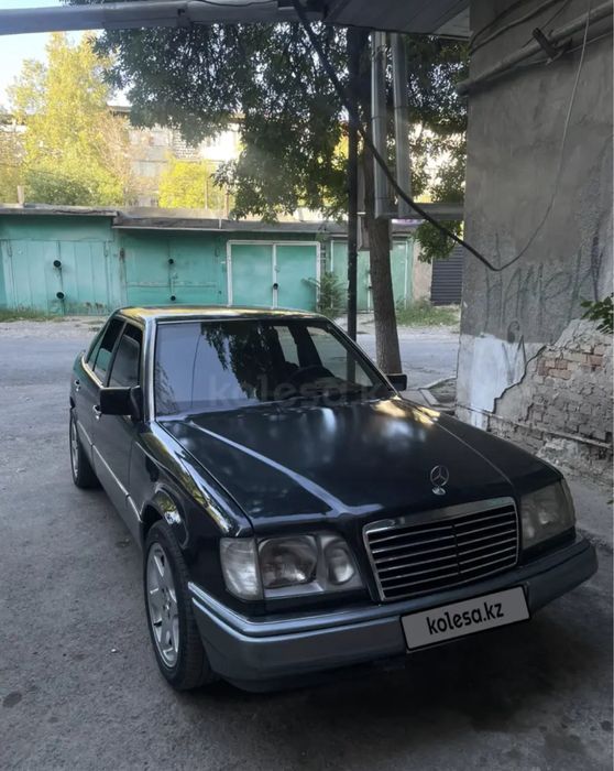 Мерседес 124 / Ешка / Черный Мерс