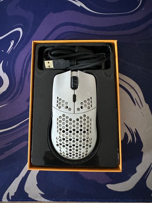 GLORIOUS Model O,Glossy white