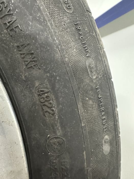 Летние шины 196/65/15 с дисками+колпаки