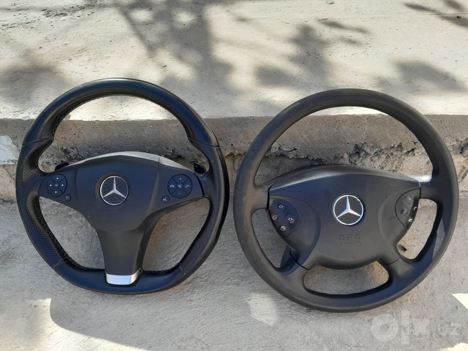 Продаётся 2 руля от мерседеса