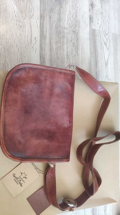 дамска чанта от естествена кожа