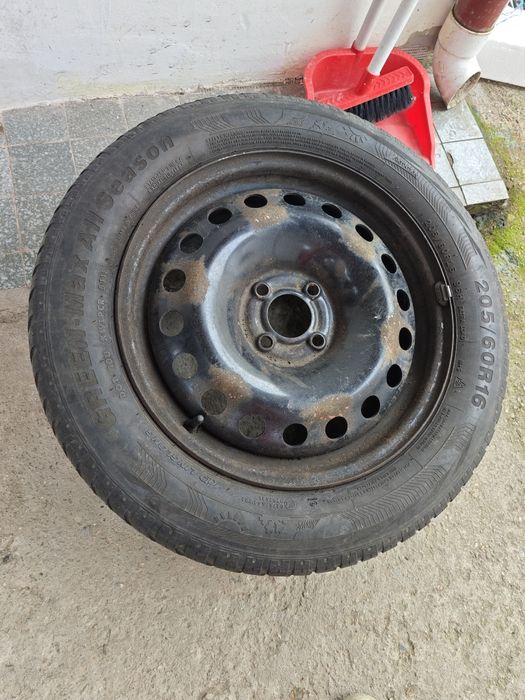 Vând 4 buc All Season 205 60 16, M+S