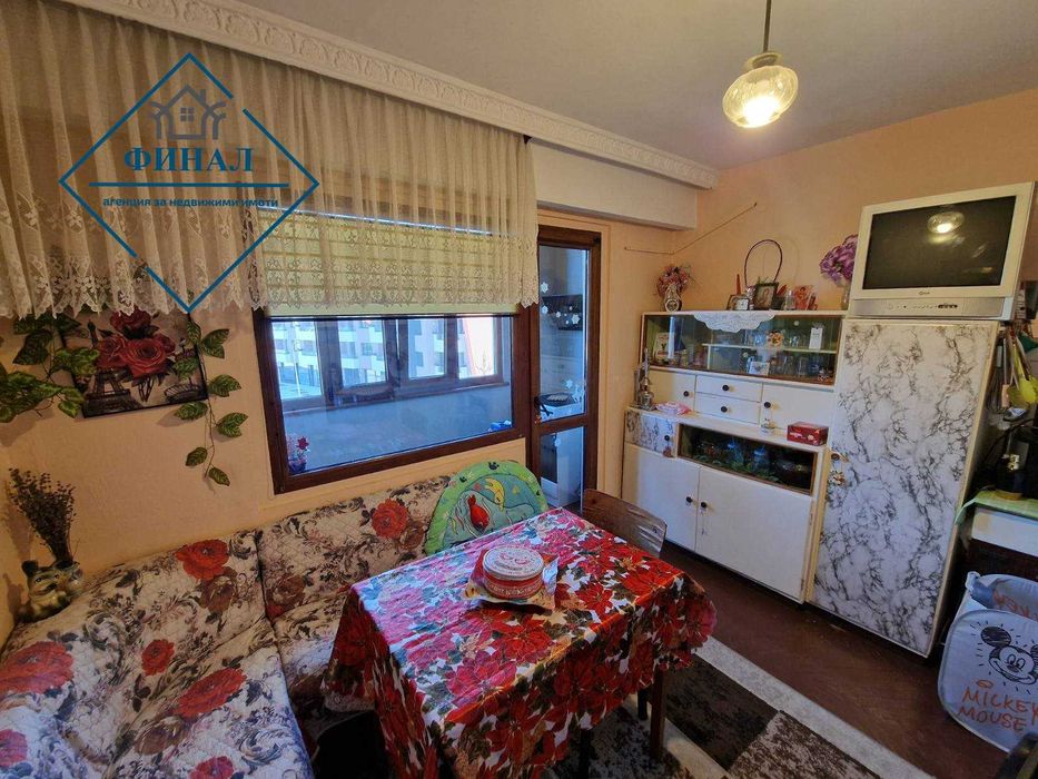 Продава се Тристаен апартамент в Шумен, Тракия - 84 кв.м за 1154 €/кв.м - Снимка #6