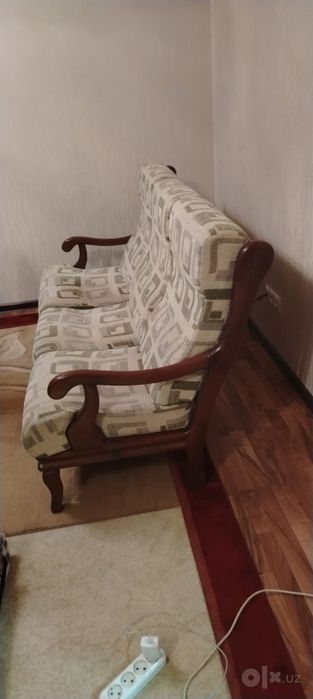 Диван и два кресла