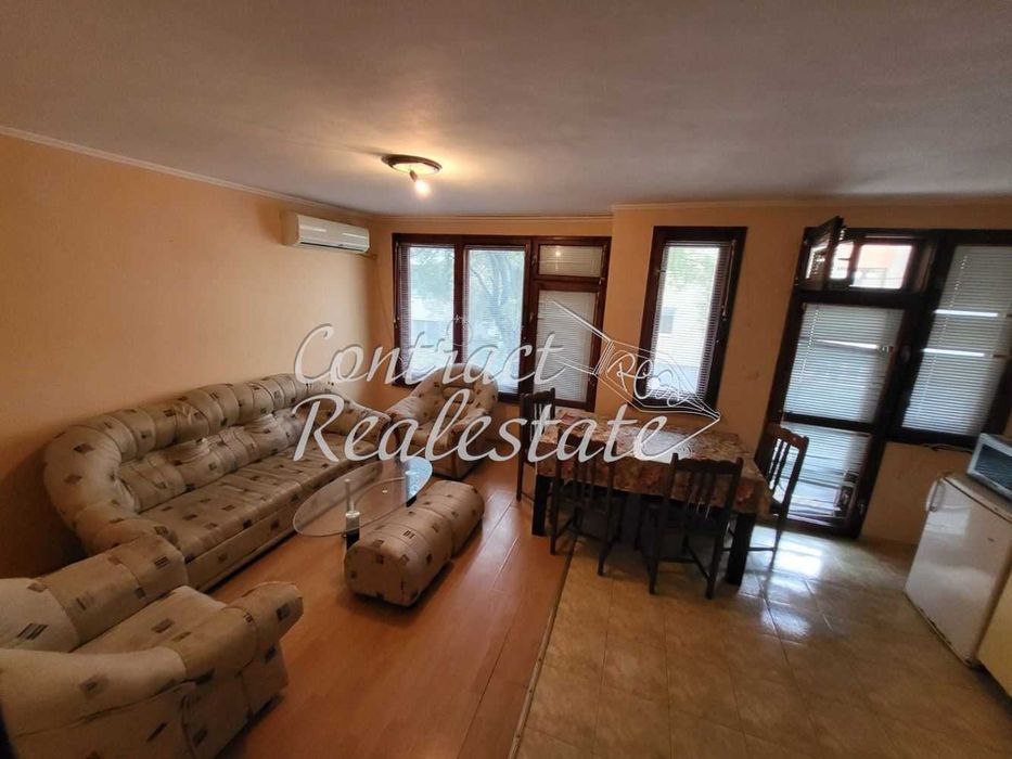 Дава се под наем Двустаен апартамент в Варна, Център - 60 кв.м за 392.7 € - Снимка #1