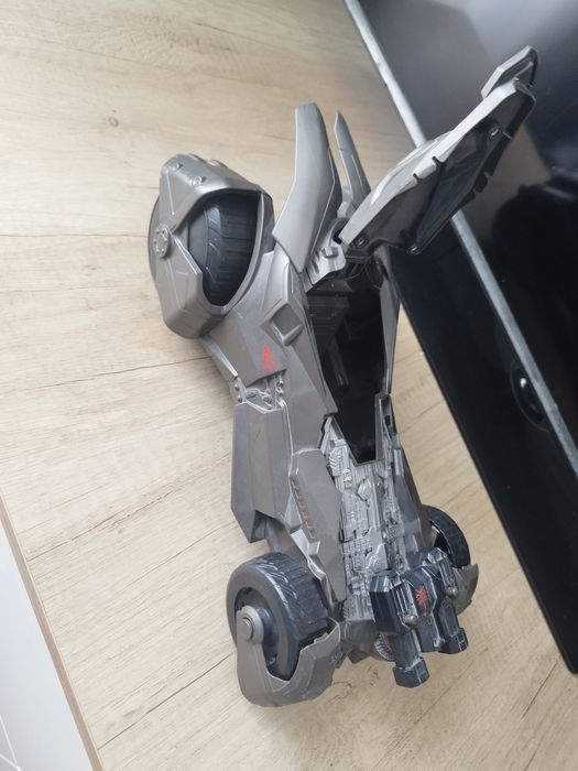 Продавам оригинална кола на батман