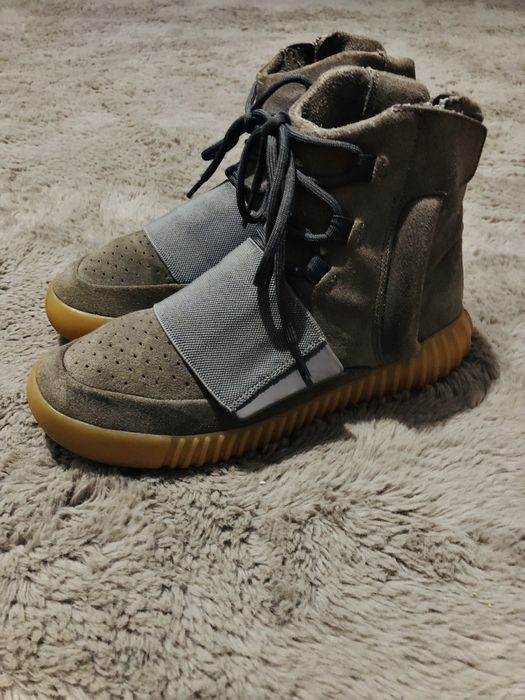 Adidas Yeezy Boost 750 “Light Brown/Gum” – Mărimea 41 1/3 EU