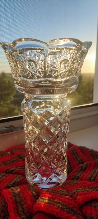 Ваза хрустальная для цветов