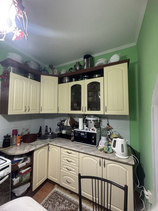 Продаётся кухонный гарнитур из МДФ
