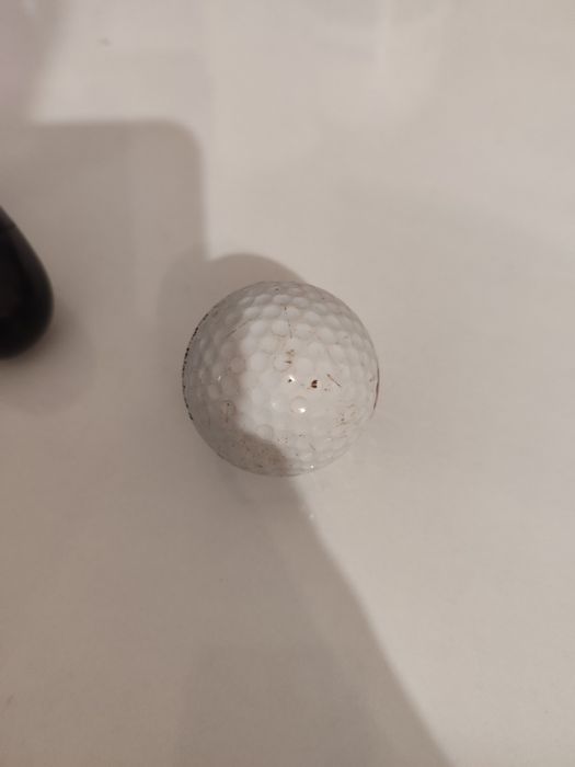 Оригинална топка за голф - отлична, почти нова