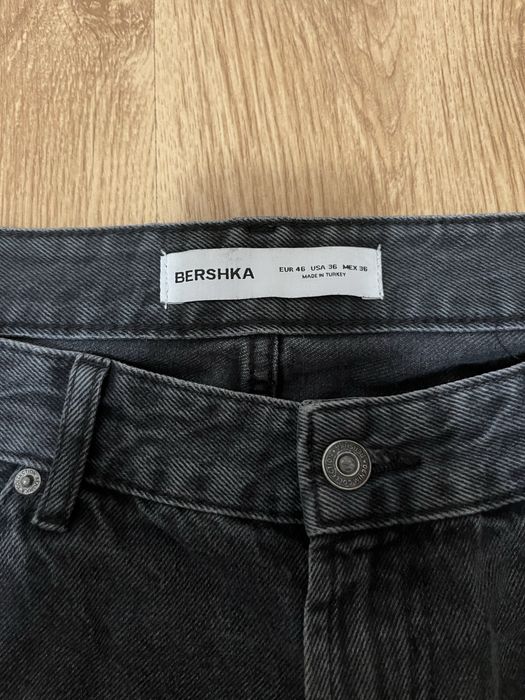 Blugi scurti Bershka