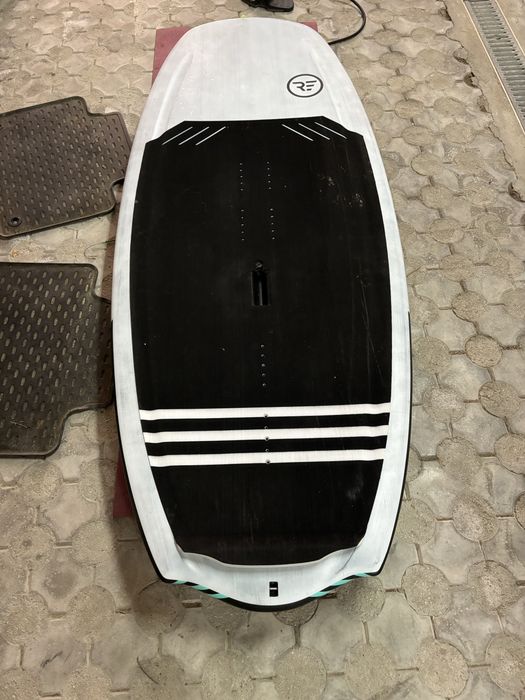 Vând setup complet Wingfoil / SUP Foil / Wake Foil – ideal pentru începători, școli de wingfoil sau rideri care vor un echipament stabil și ușor