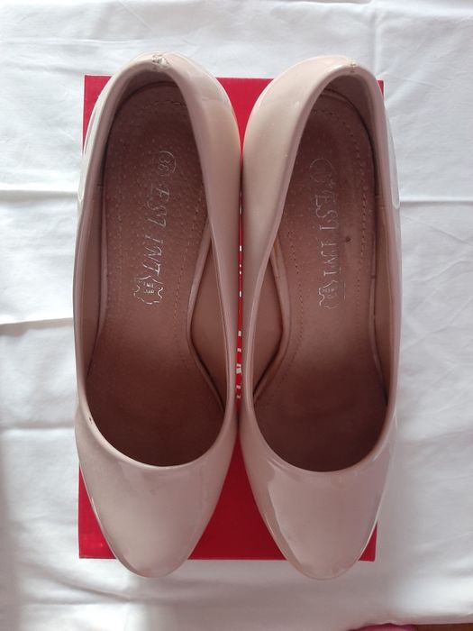 Pantofi dama eleganti cu toc nude