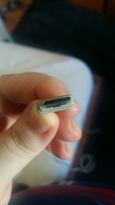 Vand accesorii Samsung SGH E250 cablu date, casti, incarcator