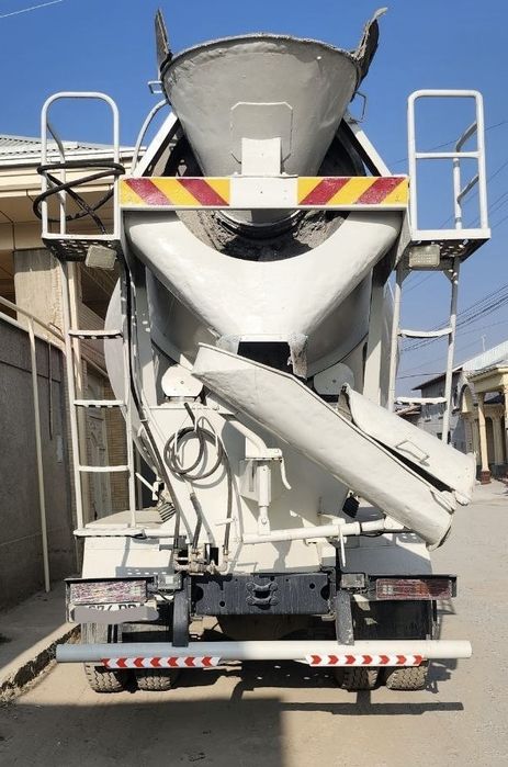 Миксер SHACMAN F3000 сотилади