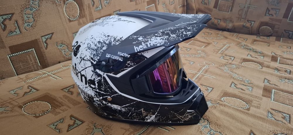 Мотоциклетный шлем